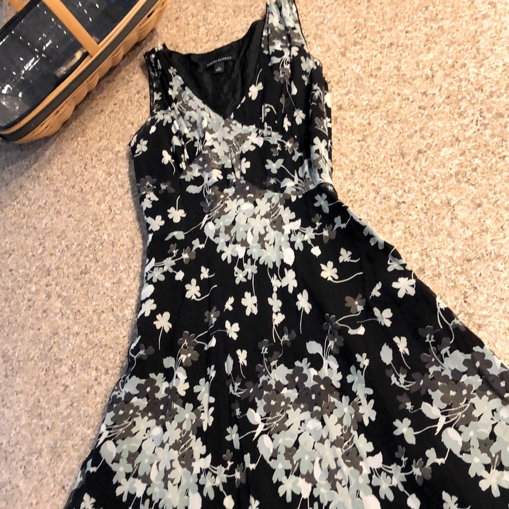 Banana Republic Silk Dress Size 0 Lined Side Zip FLAWS